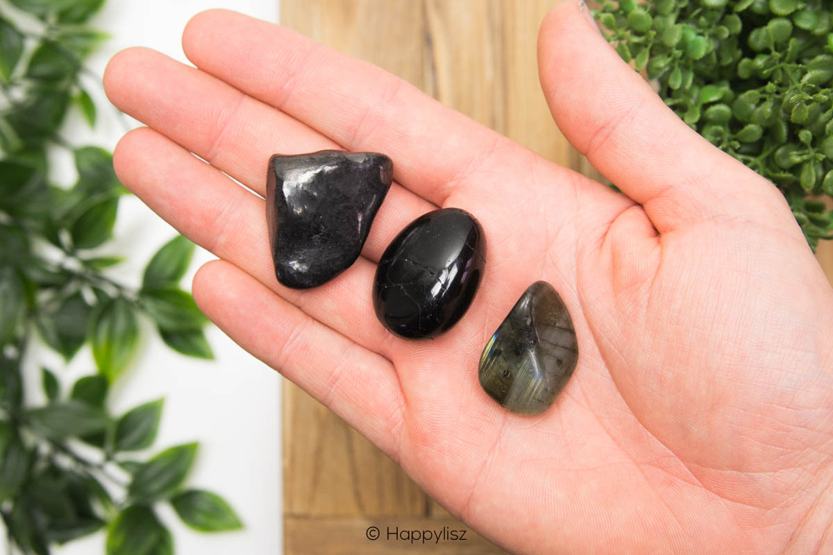 Protection - Crystal Set - In Hand