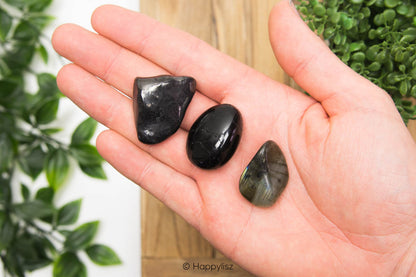 Protection - Crystal Set - In Hand